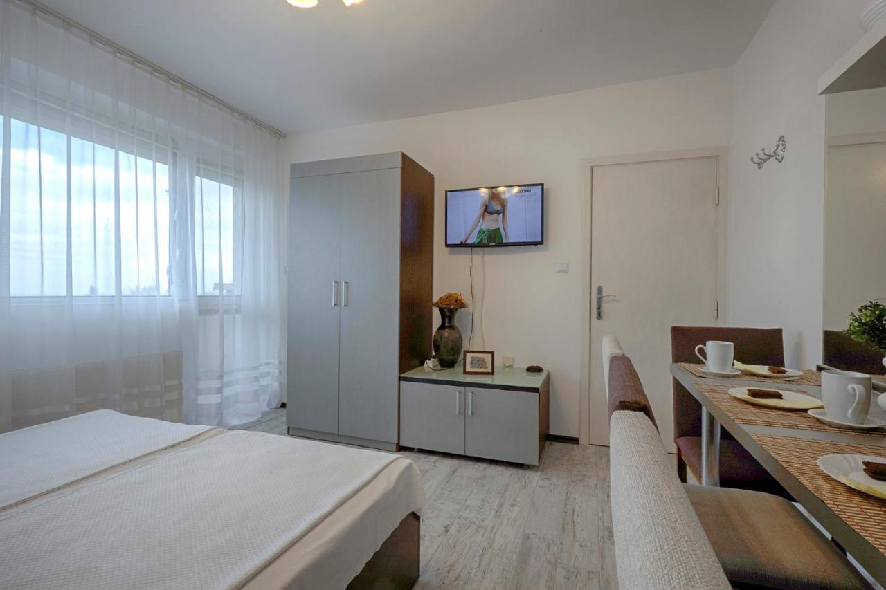 Kabakum Apartments Alen Mak Golden Sands Ngoại thất bức ảnh